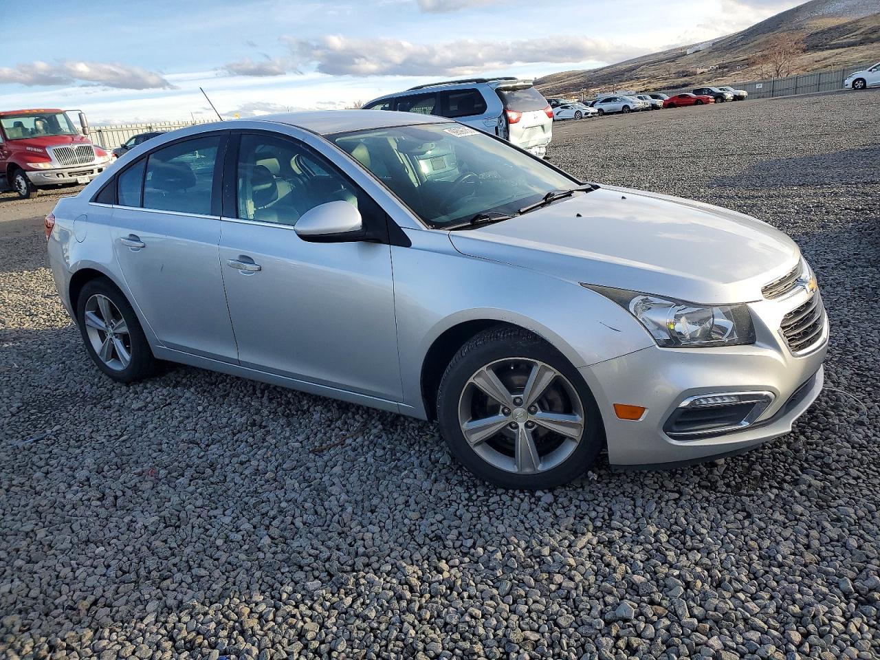 2015 CHEVROLET CRUZE LT photo 4