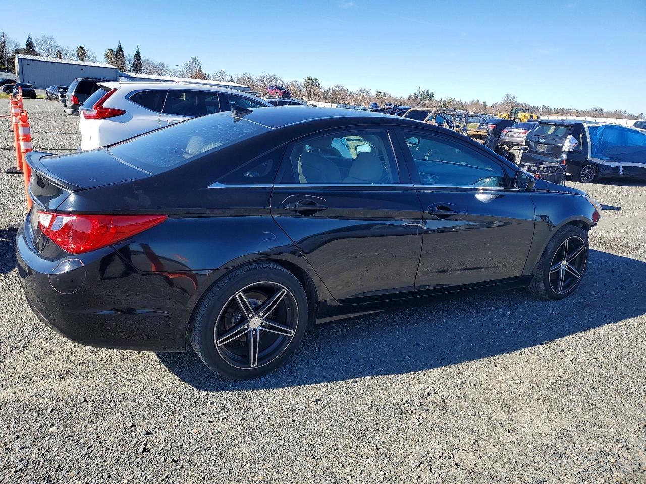 2013 HYUNDAI SONATA GLS photo 3