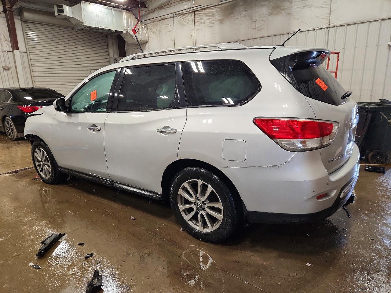 2013 NISSAN PATHFINDER S photo 2