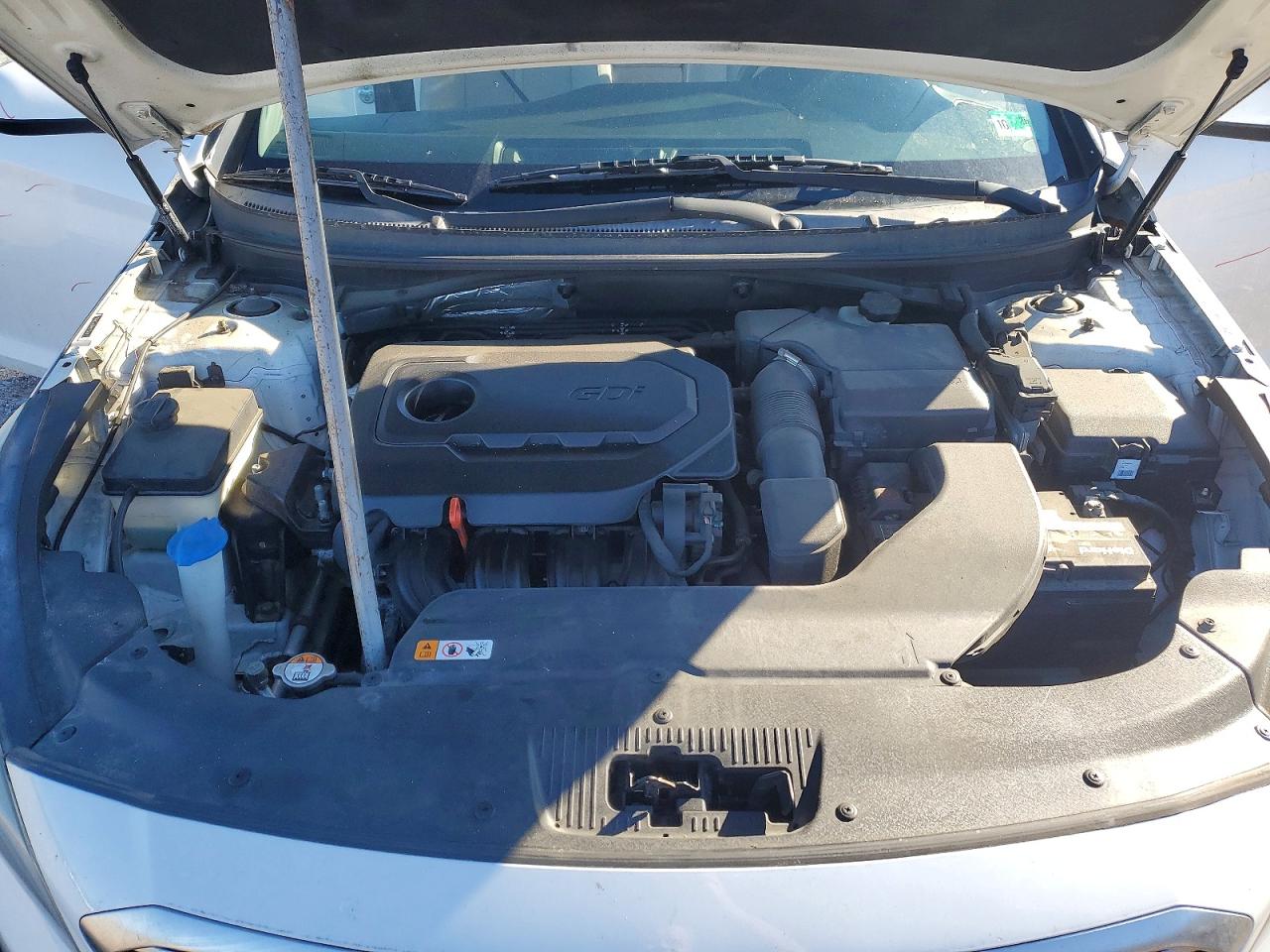 2015 HYUNDAI SONATA SE photo 11
