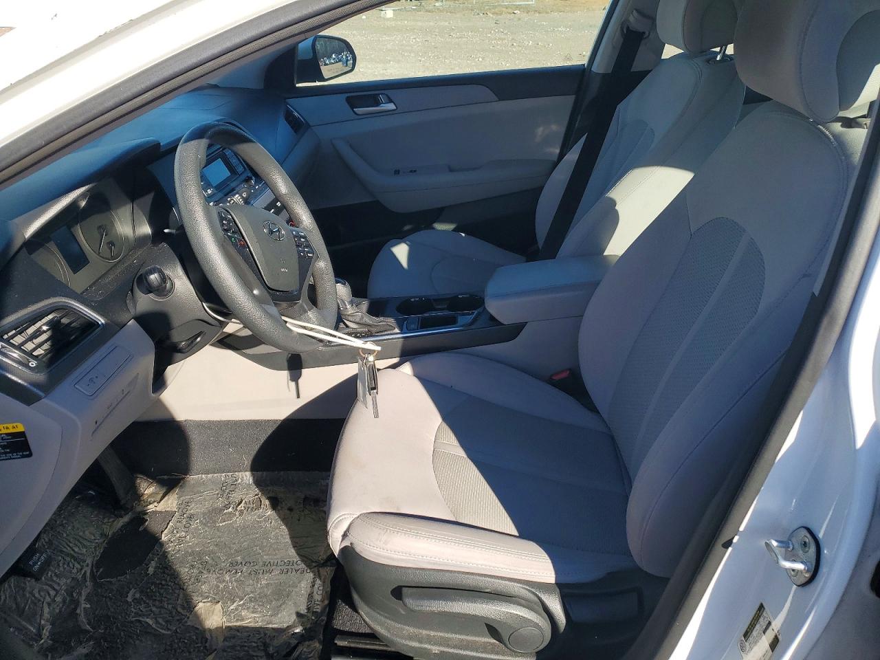 2015 HYUNDAI SONATA SE photo 7