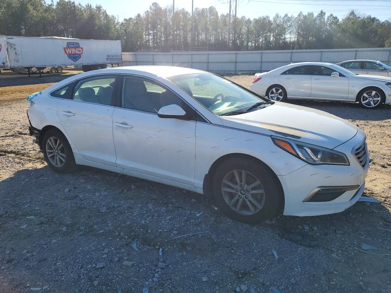 2015 HYUNDAI SONATA SE photo 4
