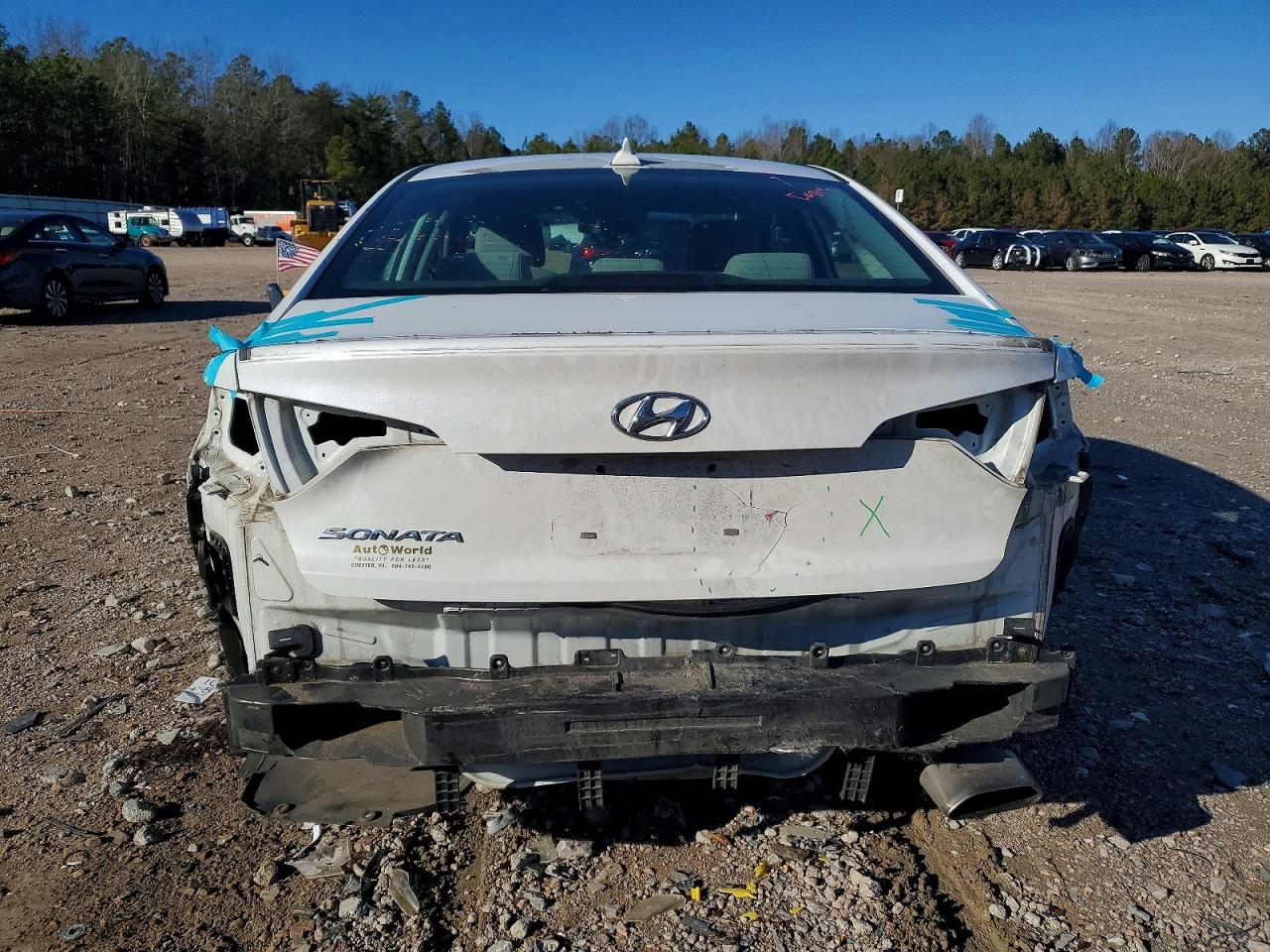 2015 HYUNDAI SONATA SE photo 6