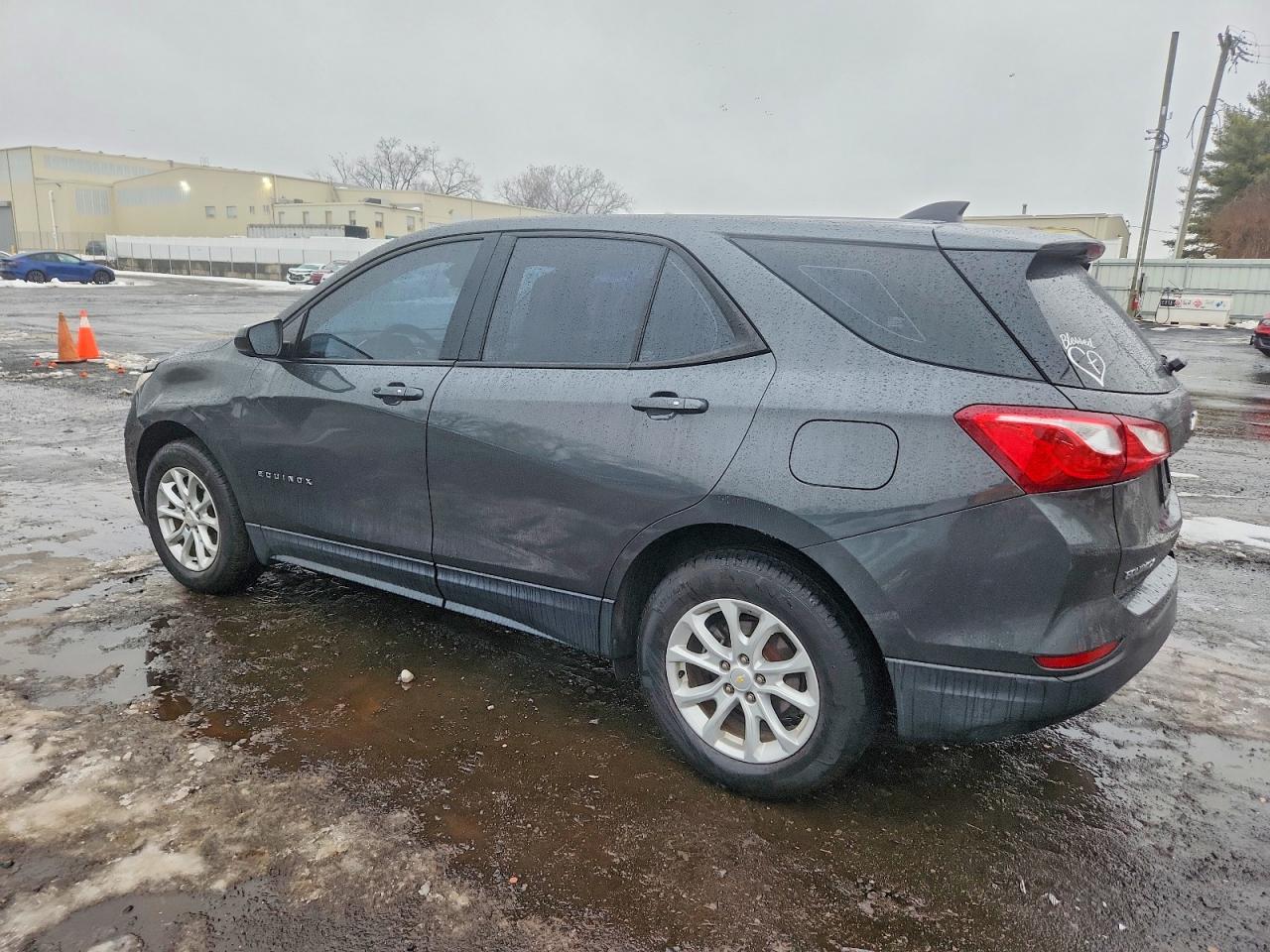 2019 CHEVROLET EQUINOX LS photo 2