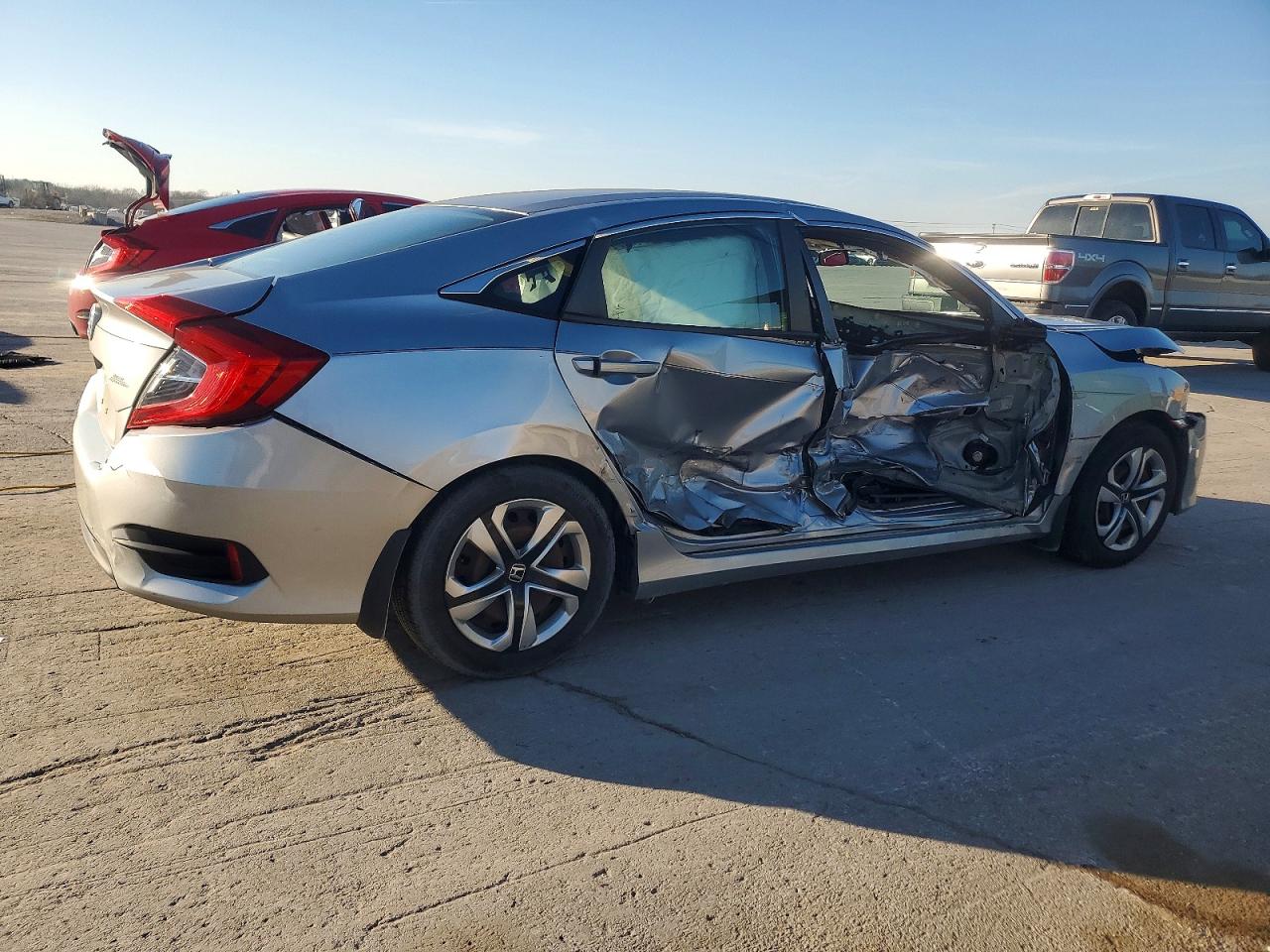 2016 HONDA CIVIC LX photo 3