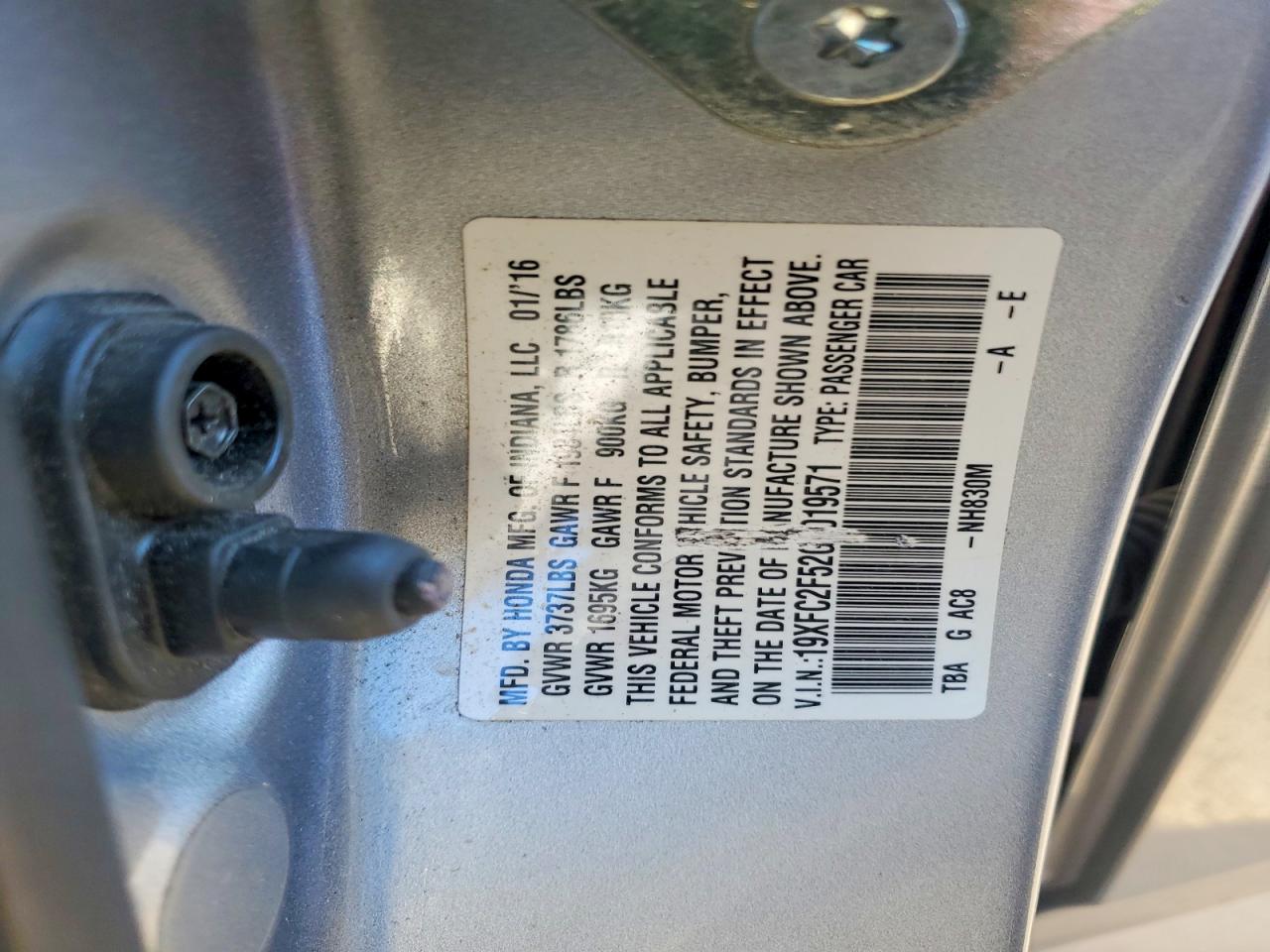 2016 HONDA CIVIC LX photo 12