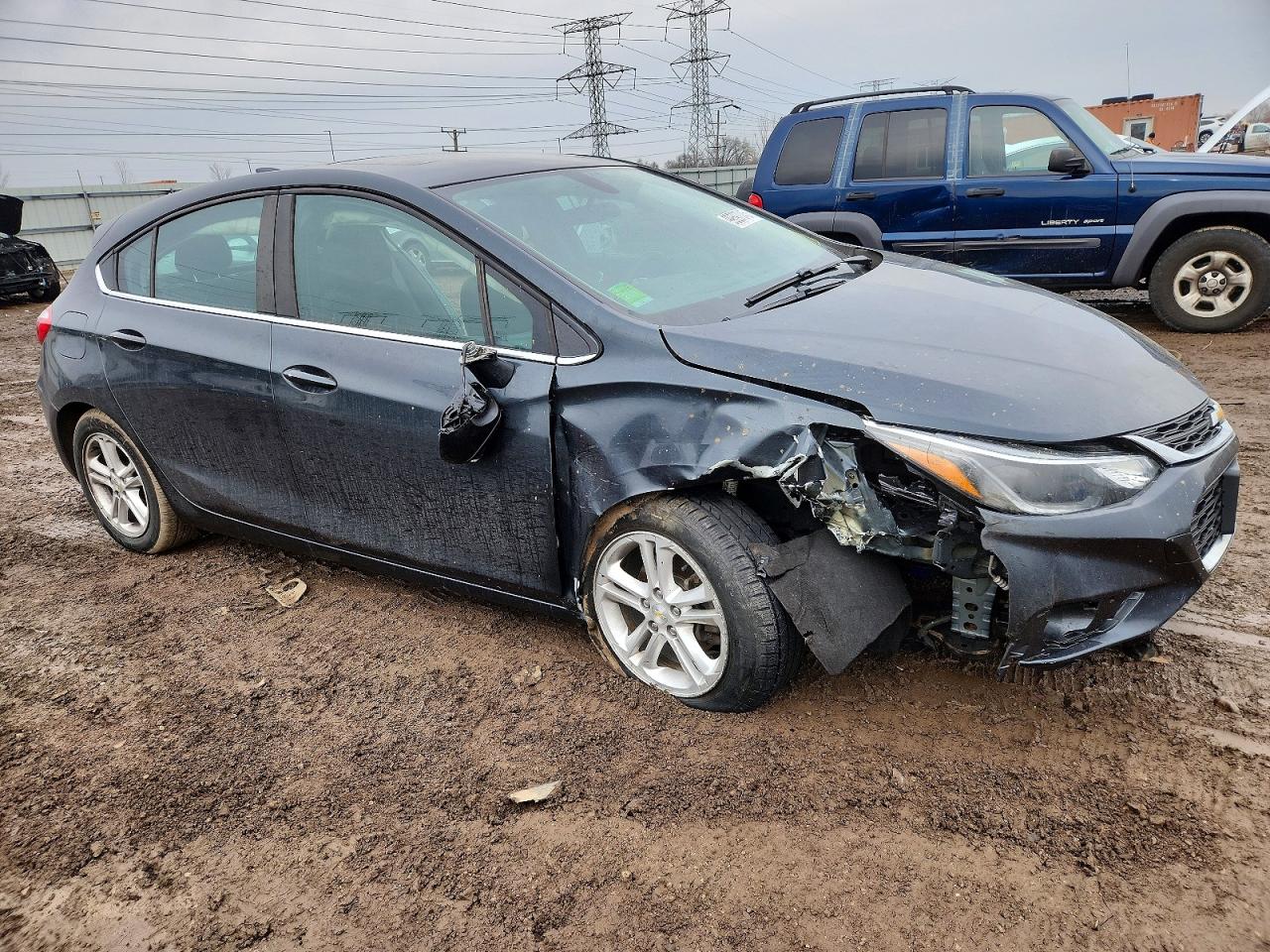 2017 CHEVROLET CRUZE LT photo 4