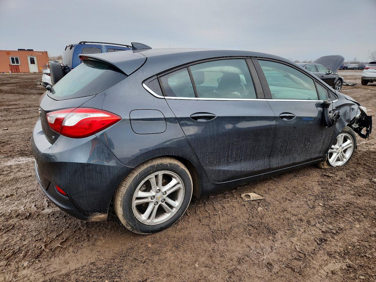 2017 CHEVROLET CRUZE LT photo 3