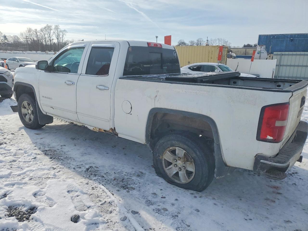2014 GMC SIERRA K1500 SLE photo 2