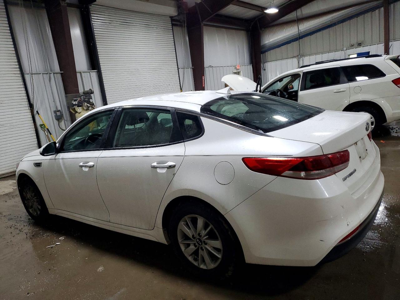2016 KIA OPTIMA LX photo 2
