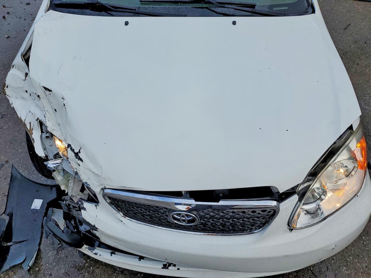 2005 TOYOTA COROLLA CE photo 11