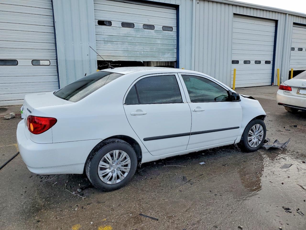 2005 TOYOTA COROLLA CE photo 3