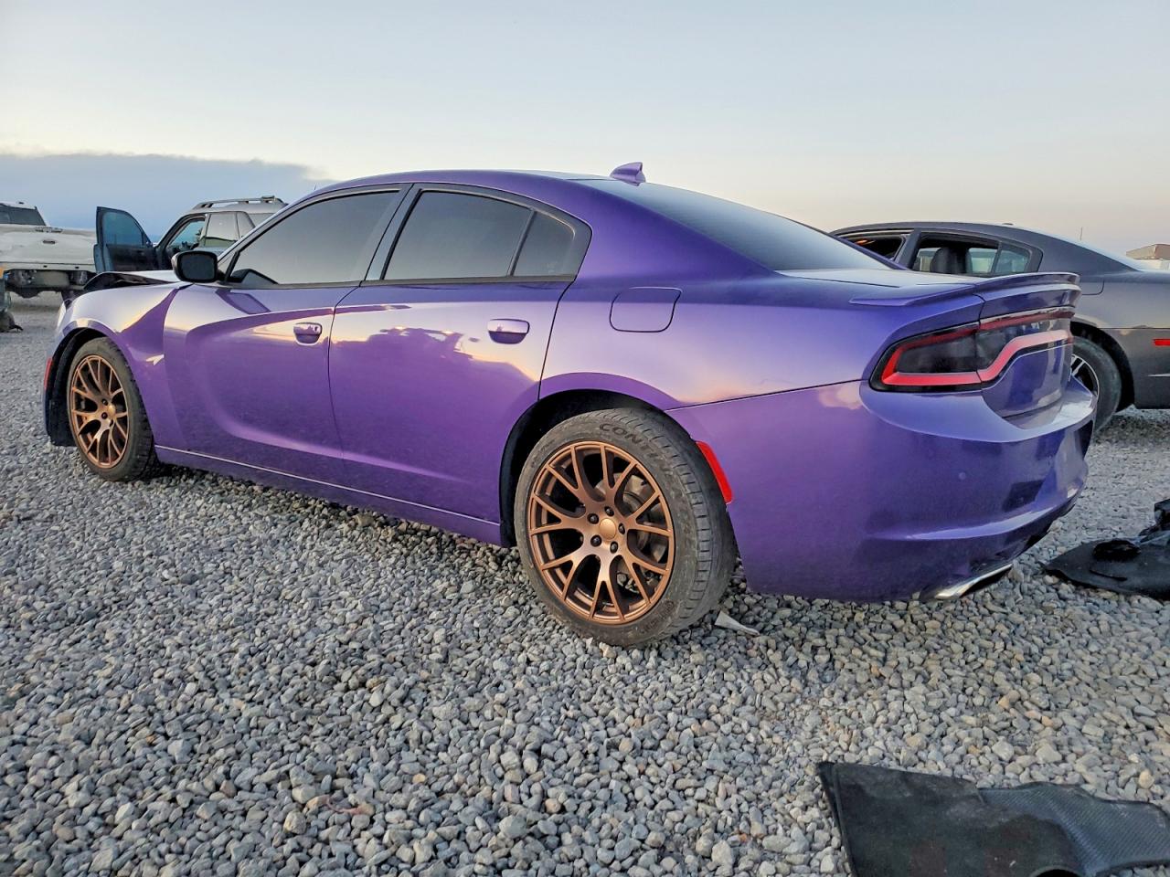 2016 DODGE CHARGER R/T photo 2