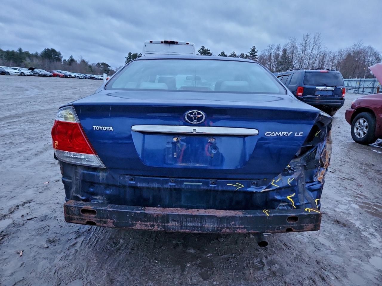 2005 TOYOTA CAMRY LE photo 6