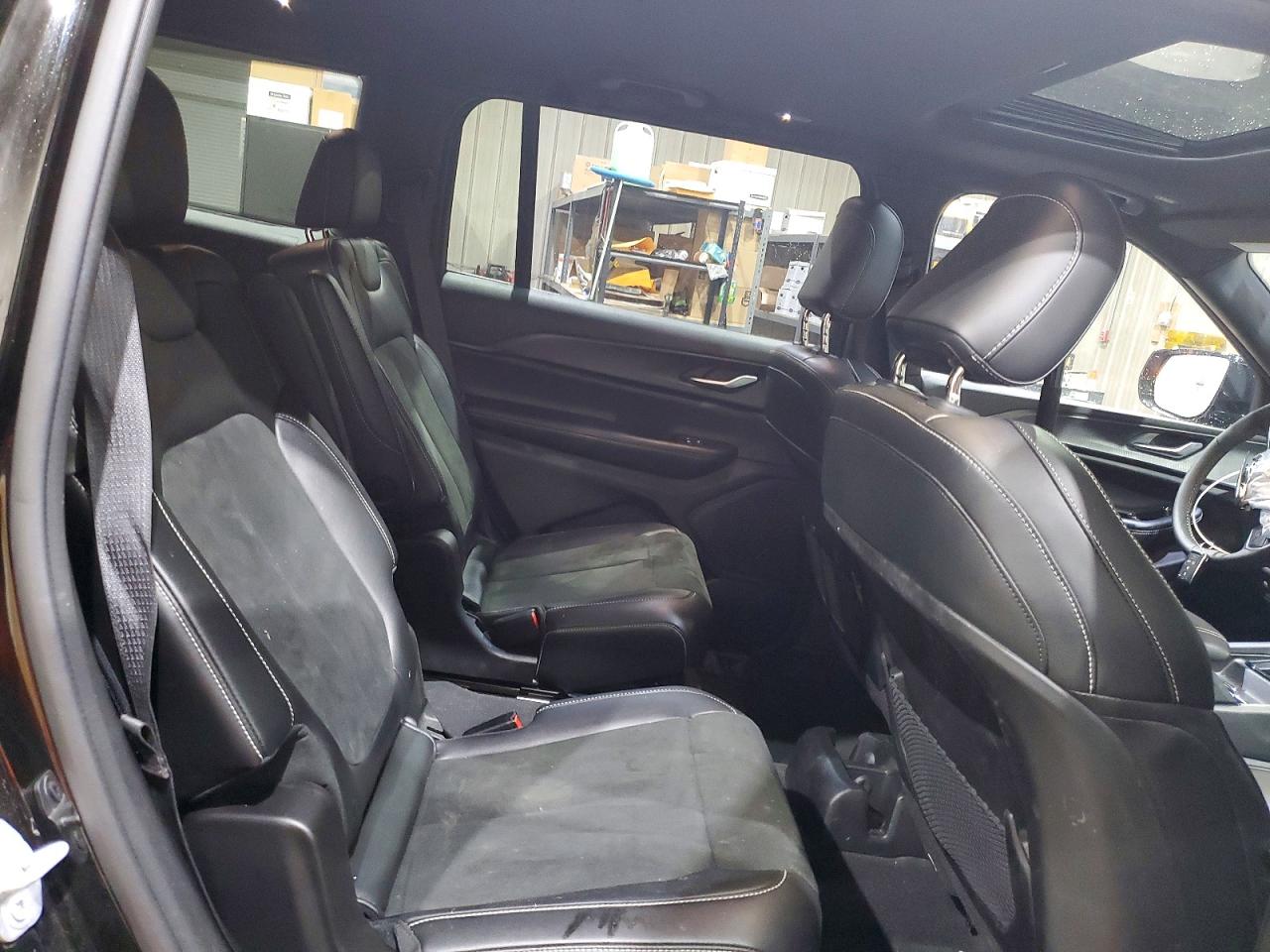 2024 JEEP GRAND CHEROKEE L LAREDO photo 21