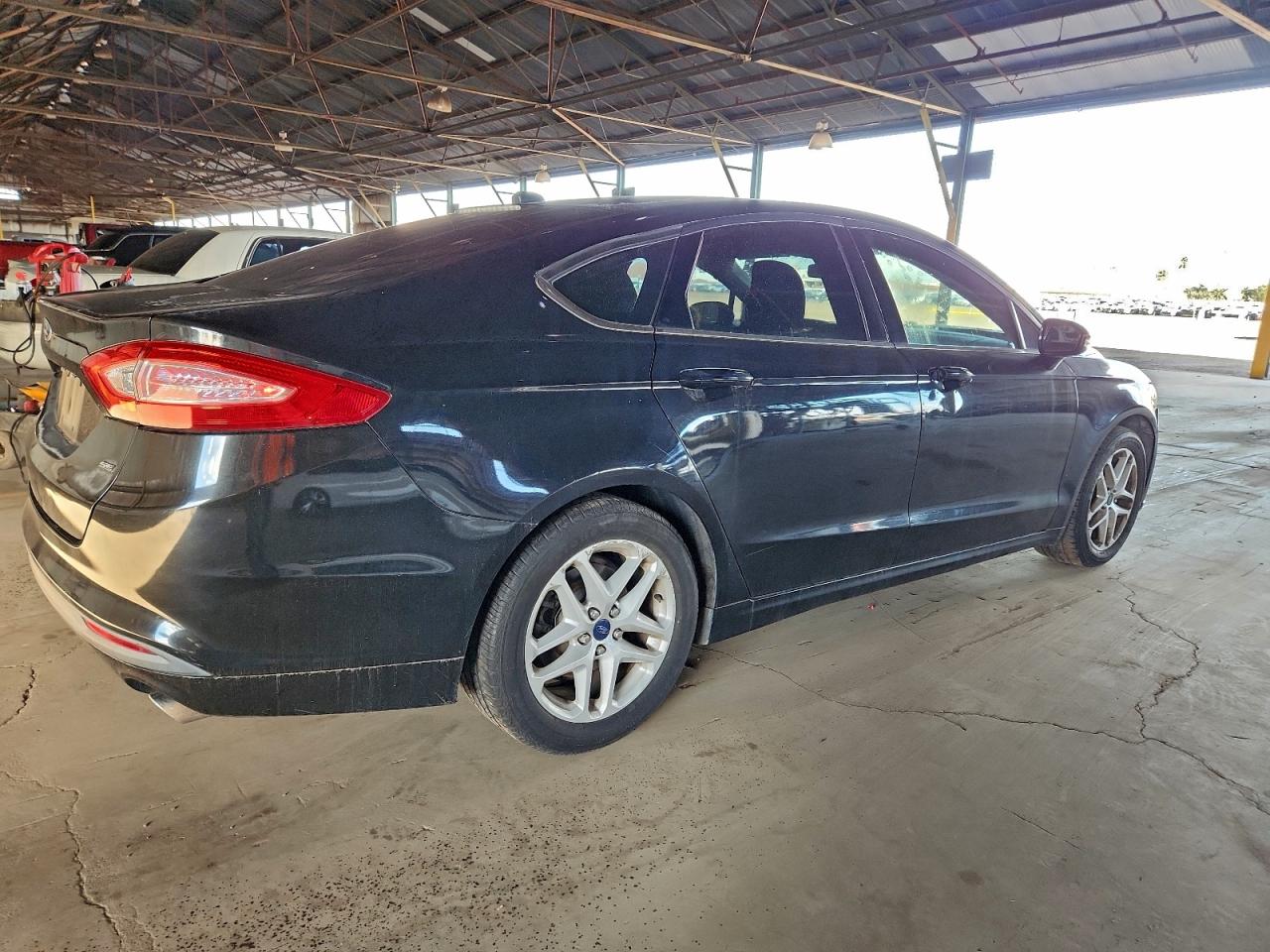 2014 FORD FUSION SE photo 3