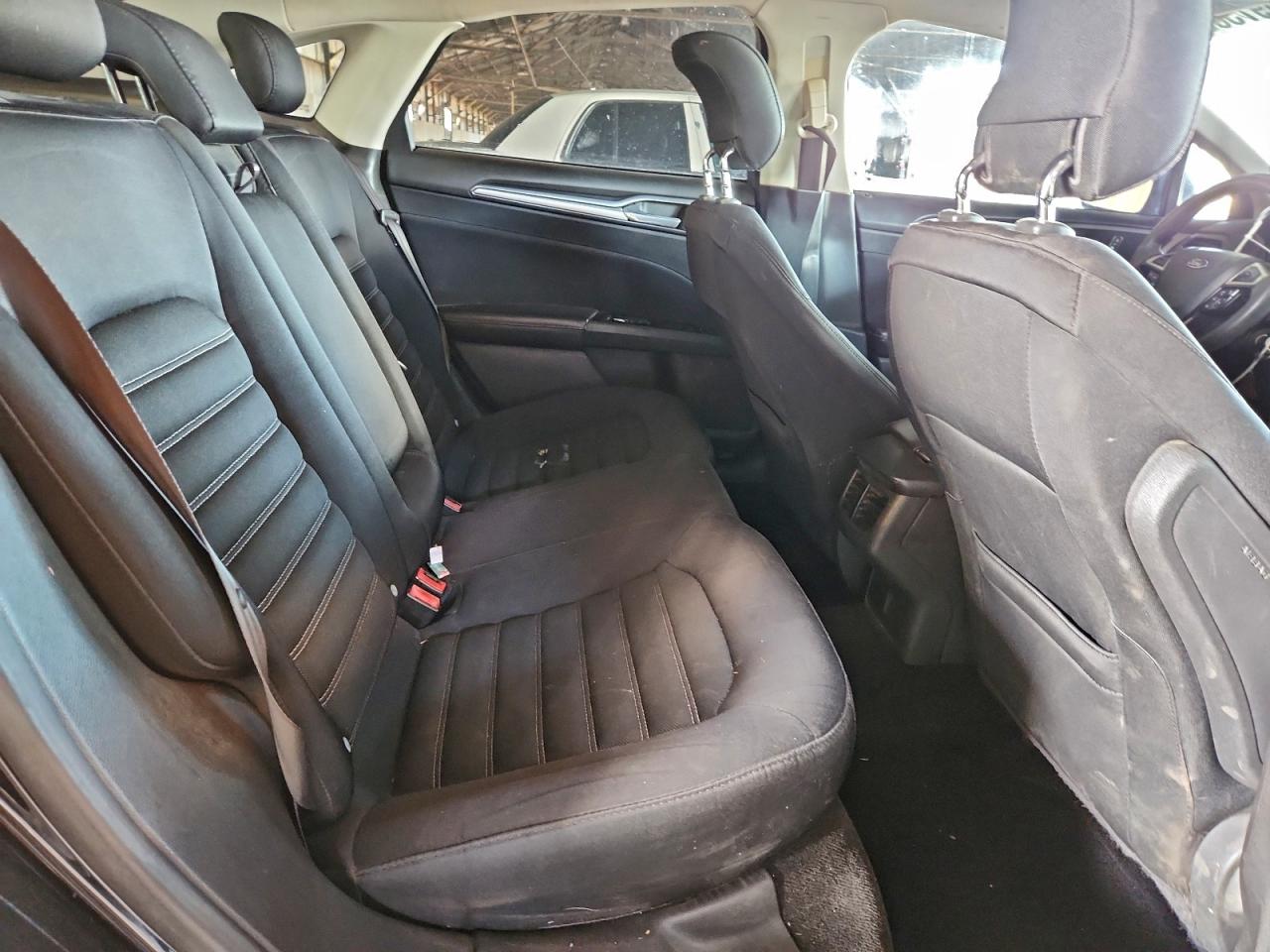2014 FORD FUSION SE photo 10