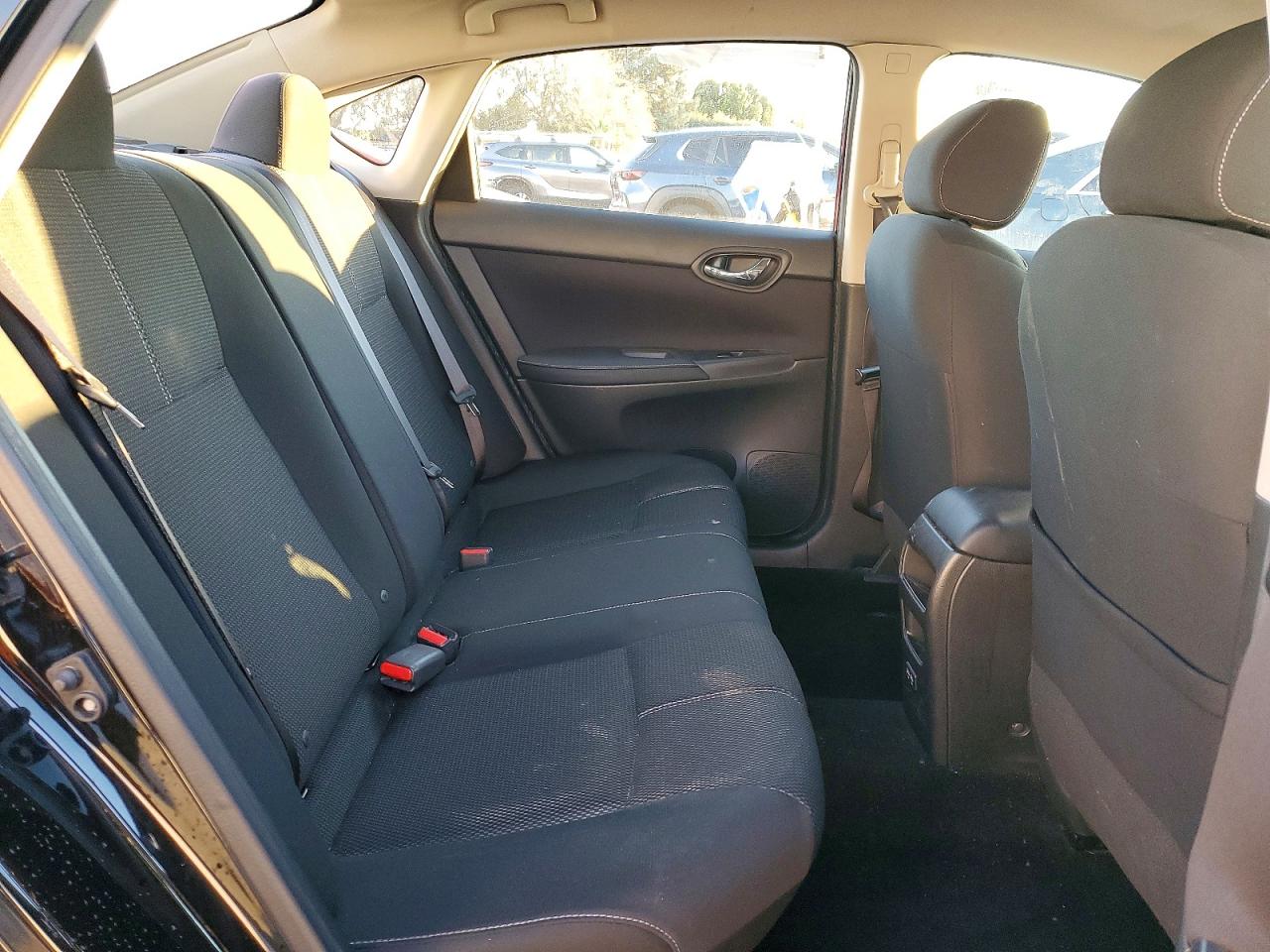 2018 NISSAN SENTRA S photo 10
