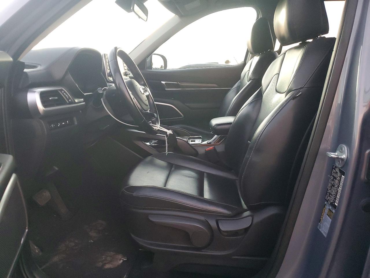 2021 KIA TELLURIDE LX photo 7