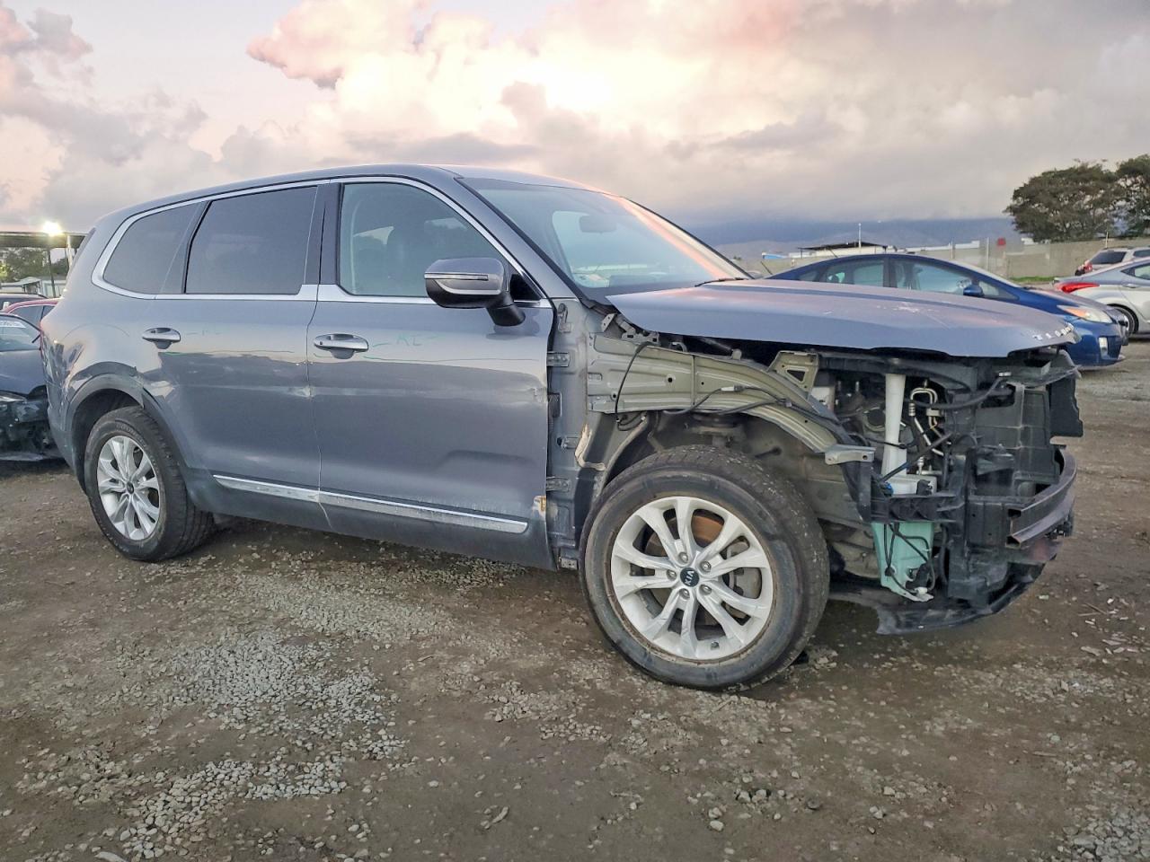 2021 KIA TELLURIDE LX photo 4