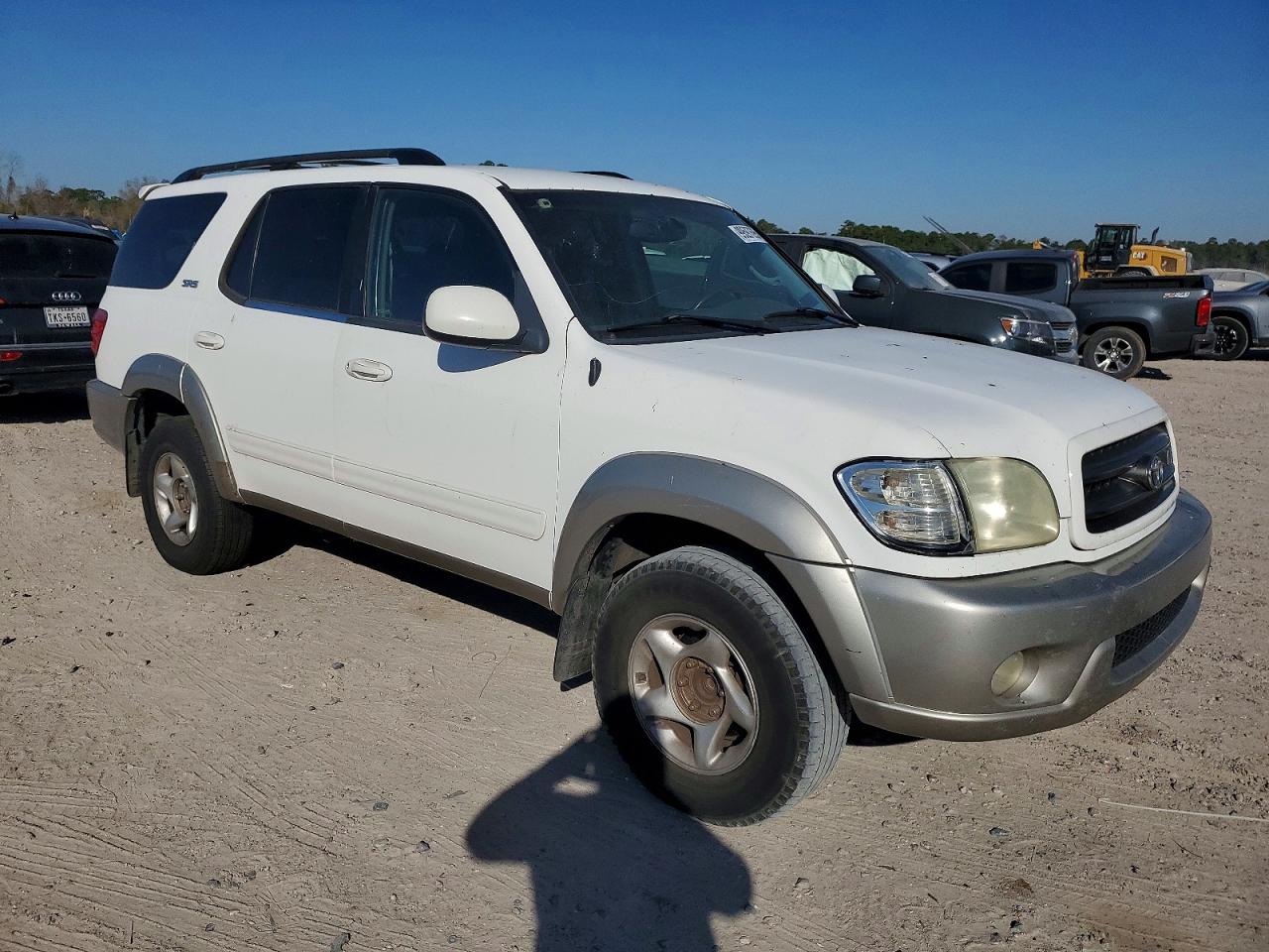 2002 TOYOTA SEQUOIA SR5 photo 4