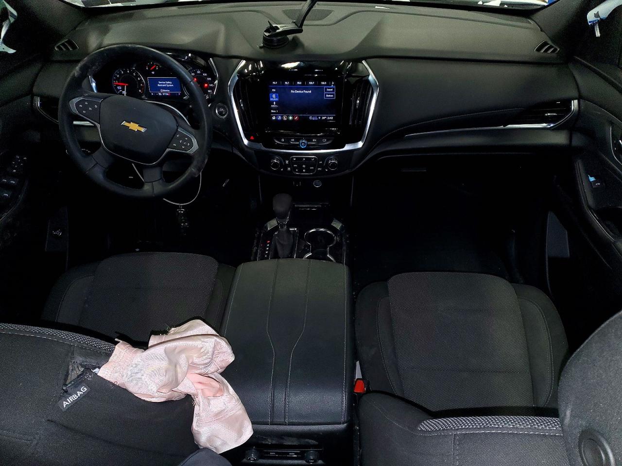 2023 CHEVROLET TRAVERSE LT photo 8