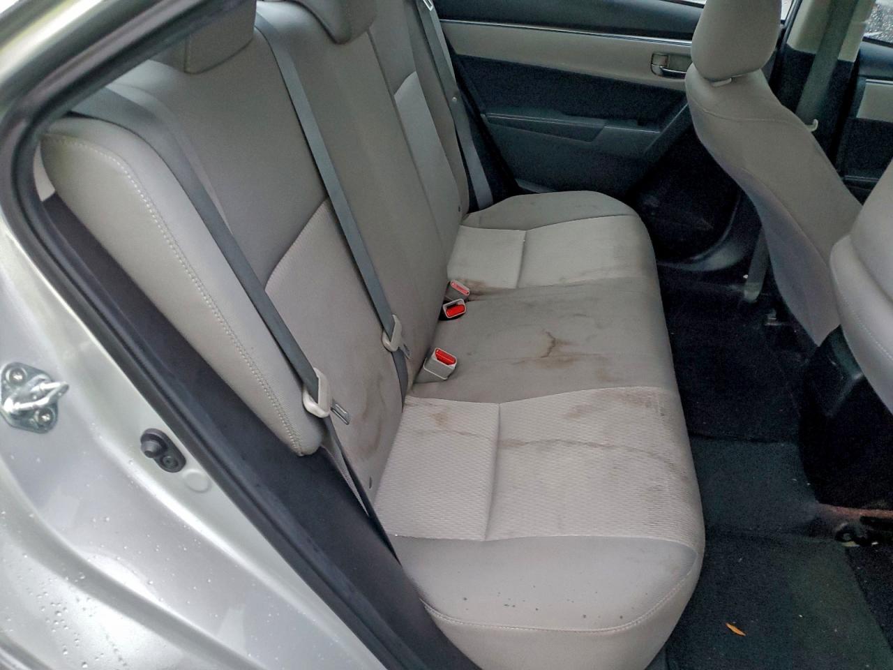 2014 TOYOTA COROLLA L photo 10