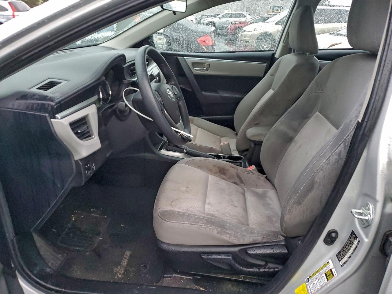 2014 TOYOTA COROLLA L photo 7