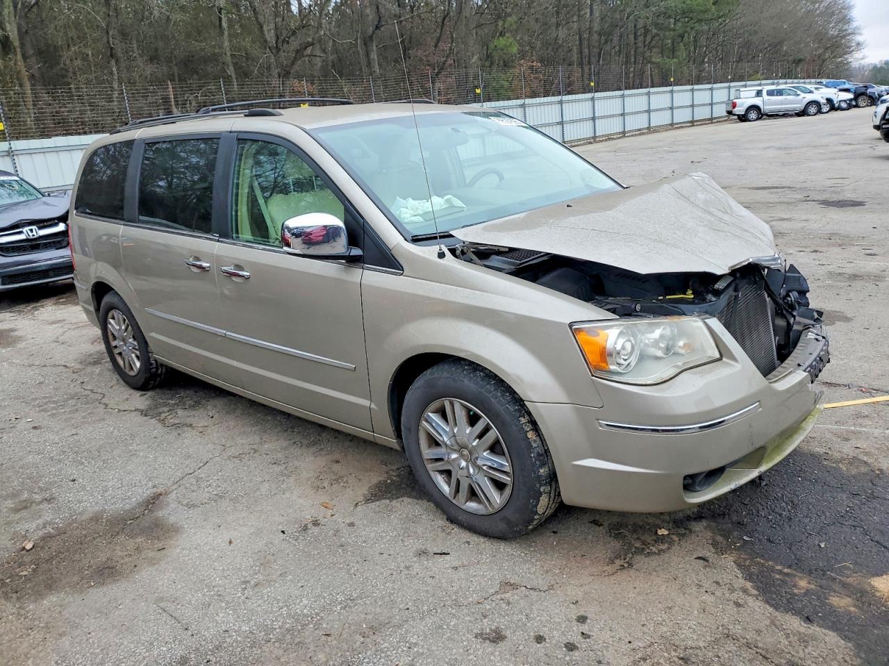 2008 CHRYSLER TOWN & COUNTRY LIMITED photo 4