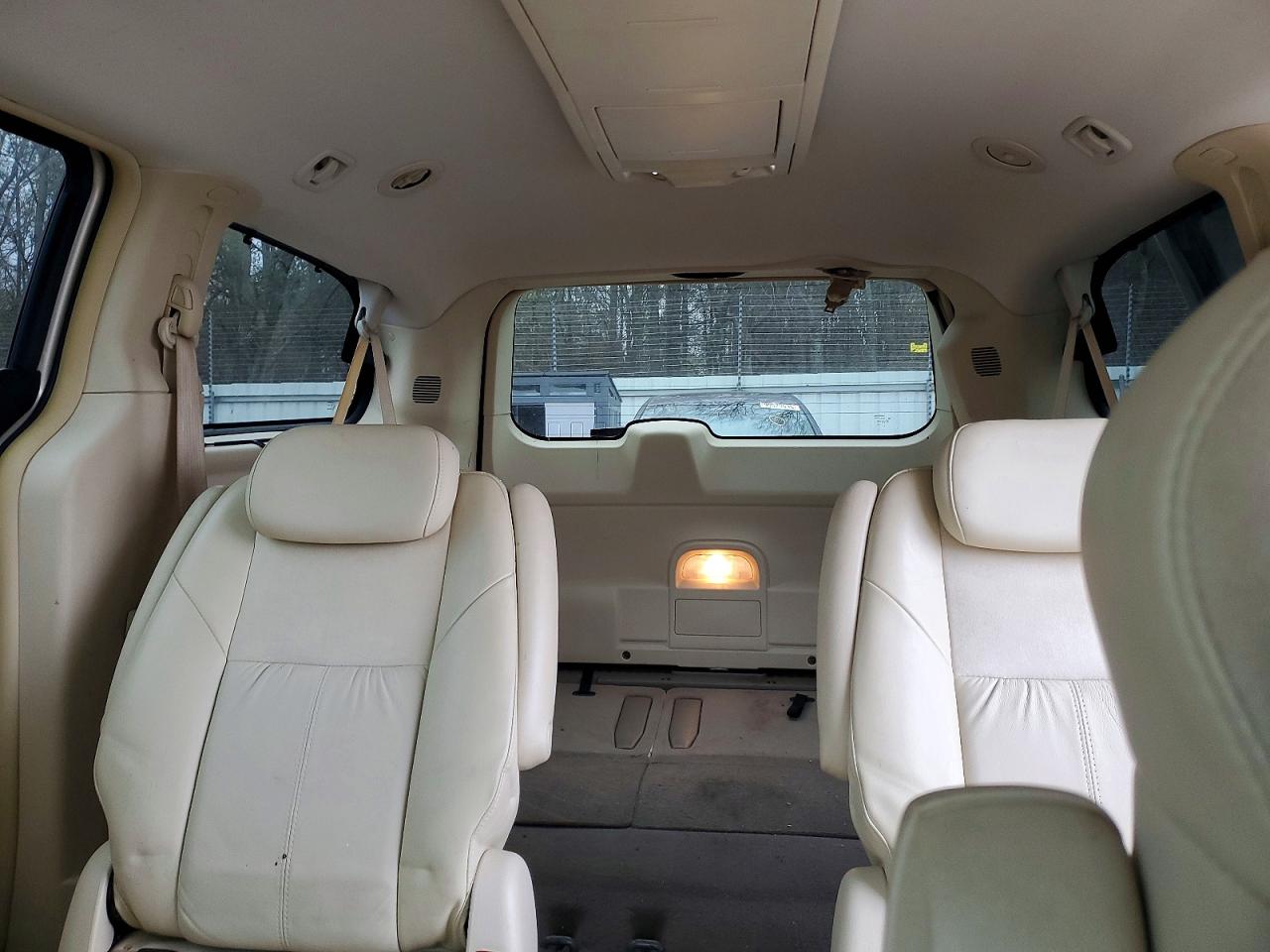 2008 CHRYSLER TOWN & COUNTRY LIMITED photo 10