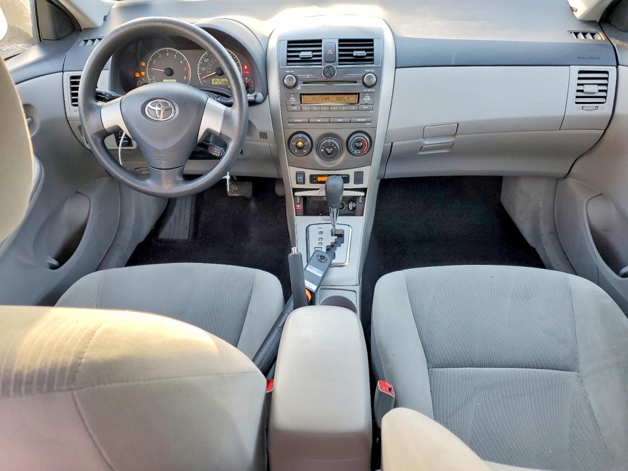 2011 TOYOTA COROLLA BASE photo 8