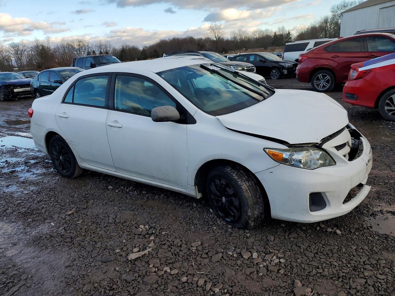 2011 TOYOTA COROLLA BASE photo 4