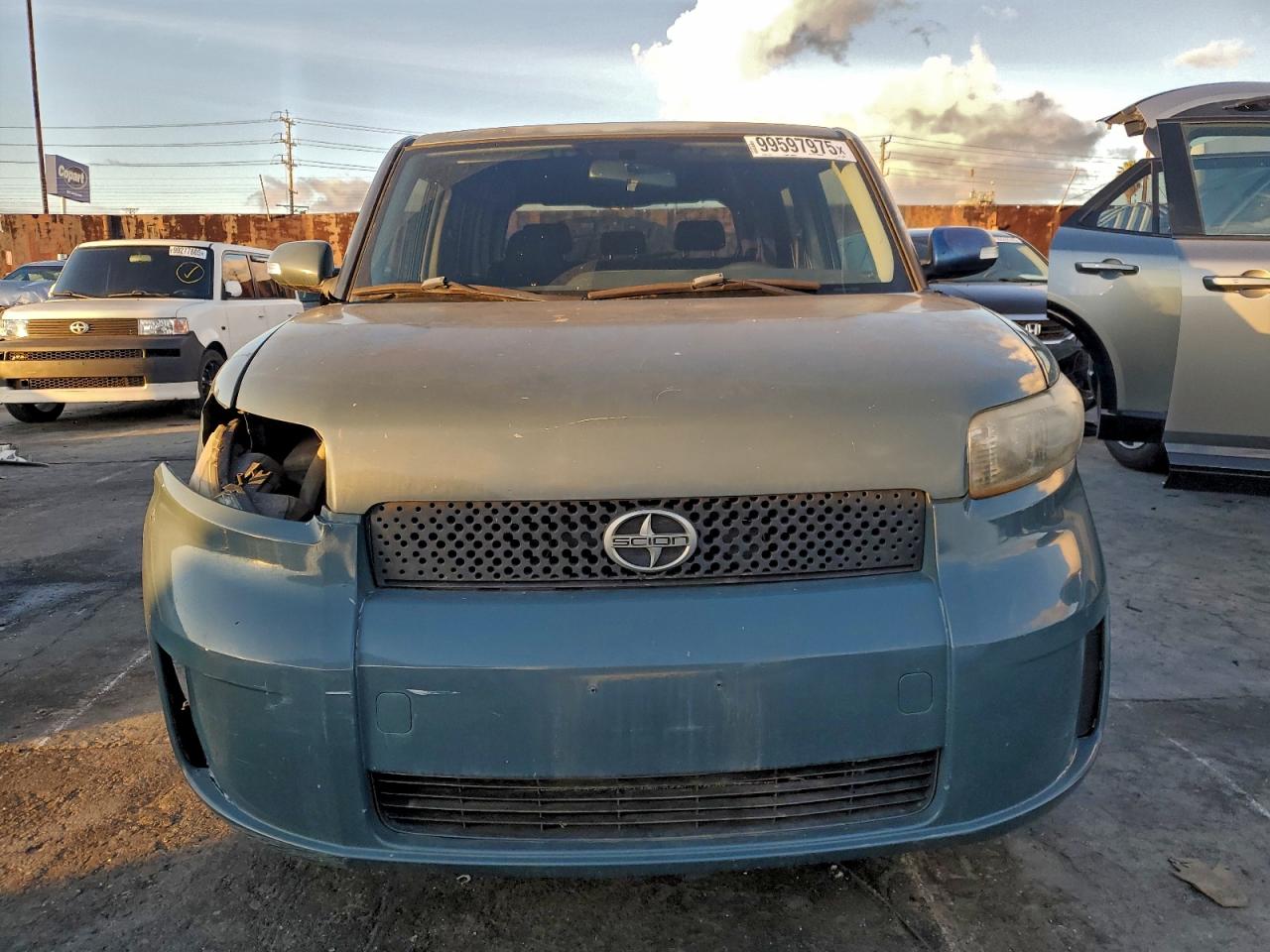 2009 TOYOTA SCION XB photo 5
