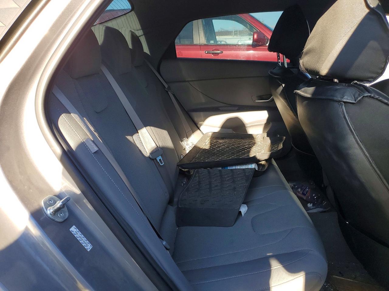 2024 HYUNDAI ELANTRA SE photo 10