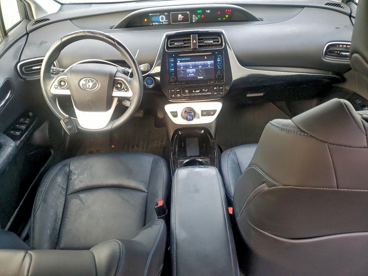 2018 TOYOTA PRIUS photo 8