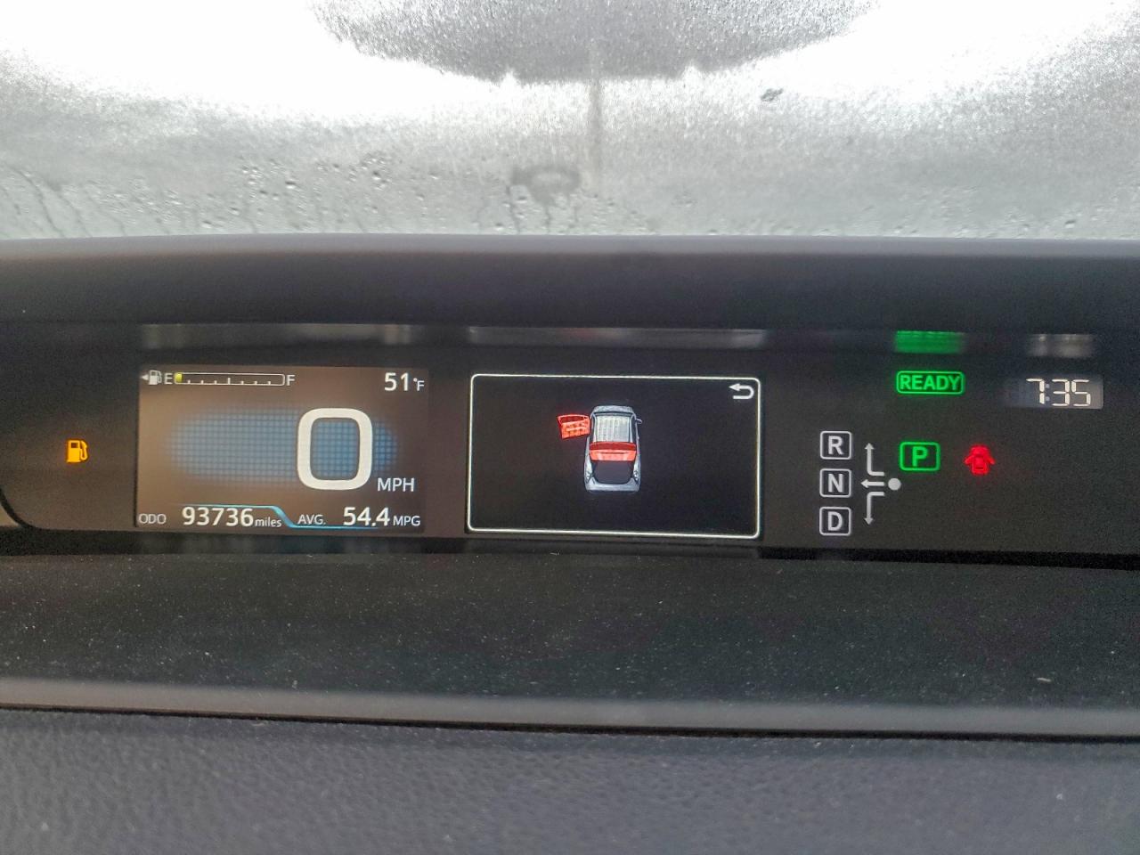 2018 TOYOTA PRIUS photo 9