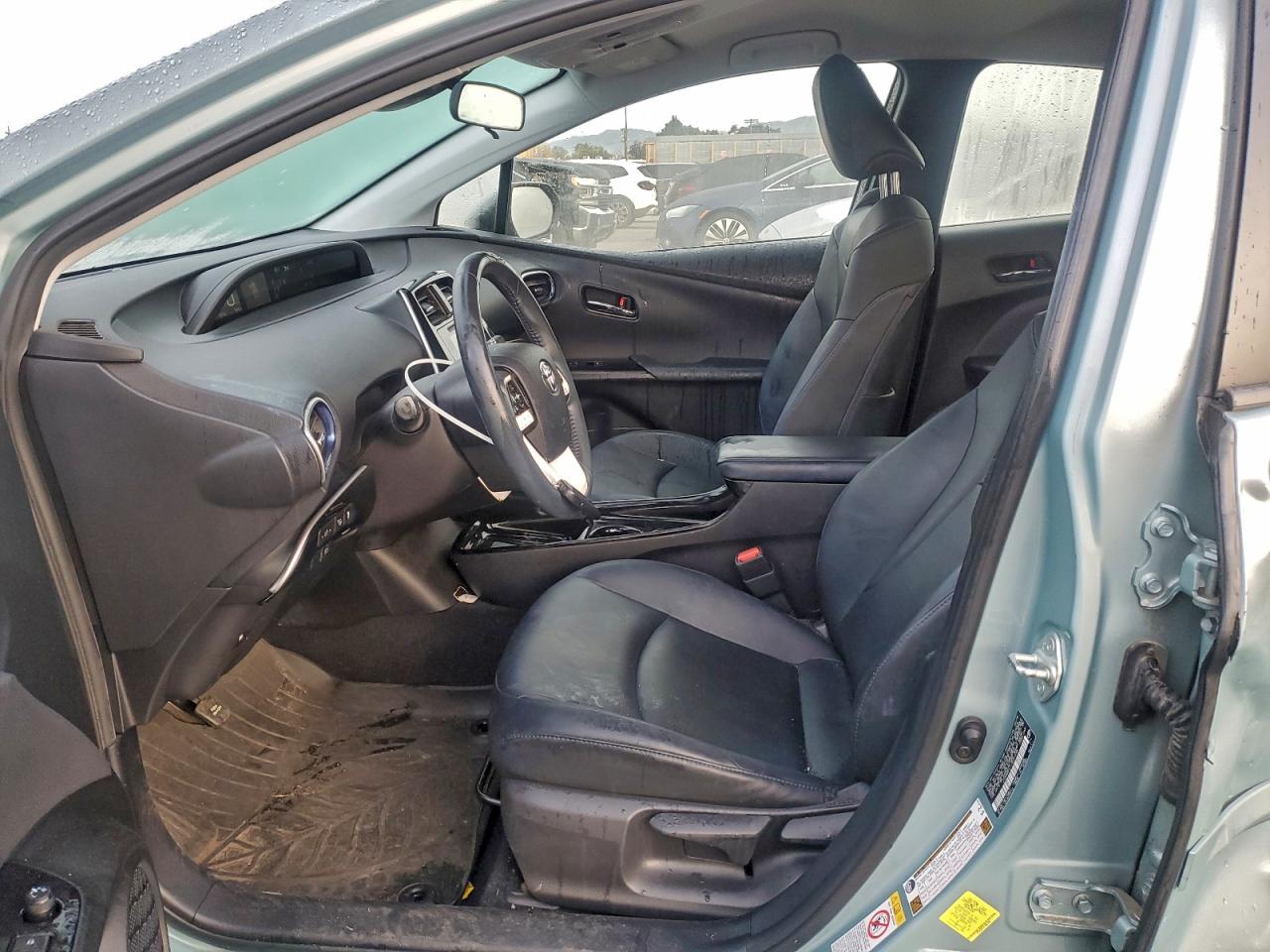 2018 TOYOTA PRIUS photo 7