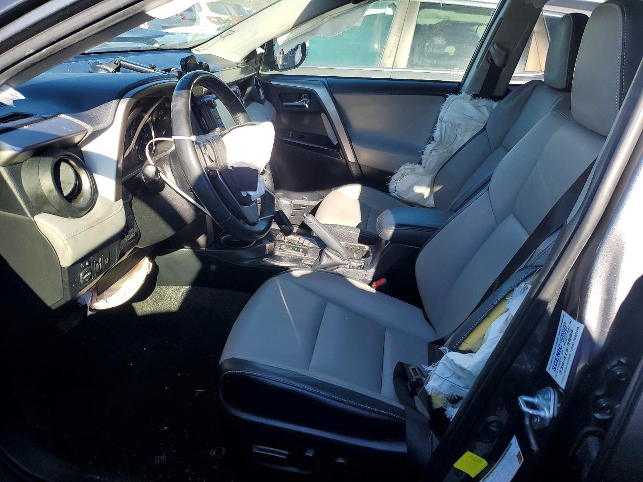 2017 TOYOTA RAV4 LIMITED photo 7