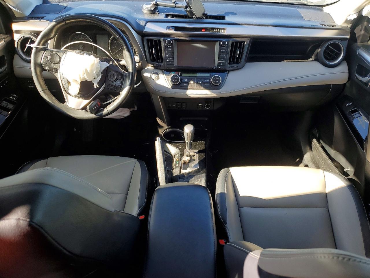 2017 TOYOTA RAV4 LIMITED photo 8