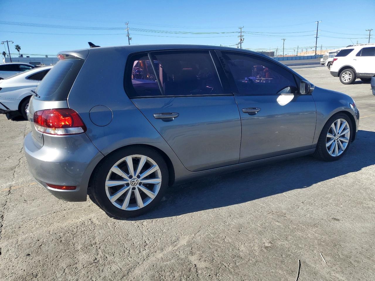 2012 VOLKSWAGEN GOLF photo 3