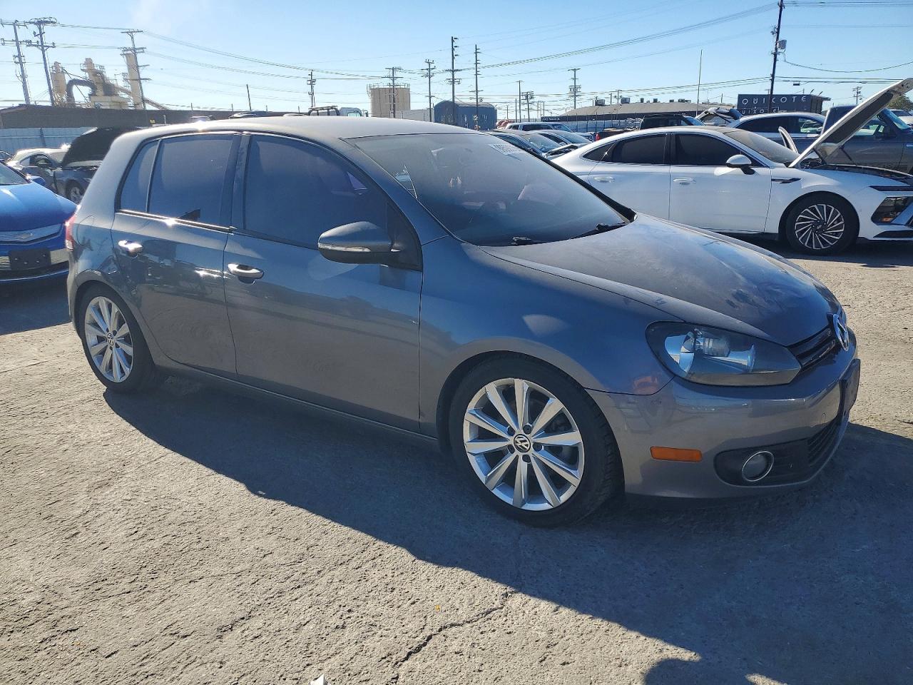 2012 VOLKSWAGEN GOLF photo 4