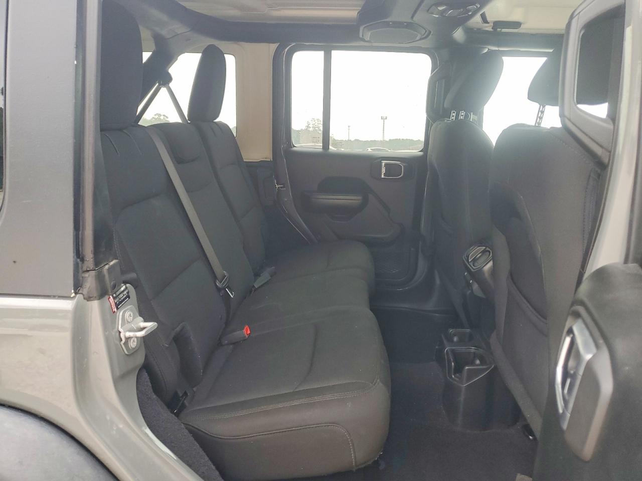2018 JEEP WRANGLER UNLIMITED SPORT photo 11