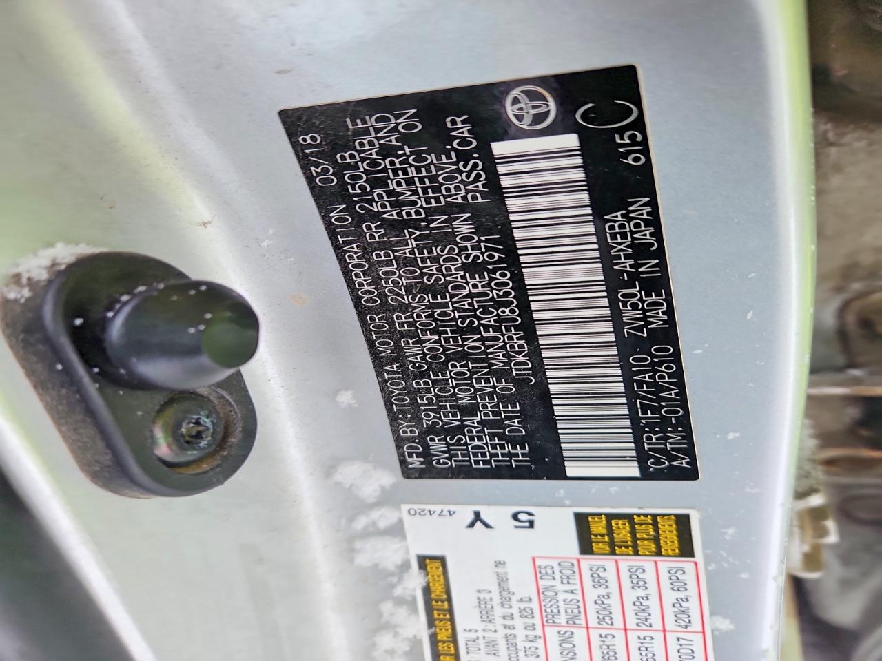 2018 TOYOTA PRIUS photo 12