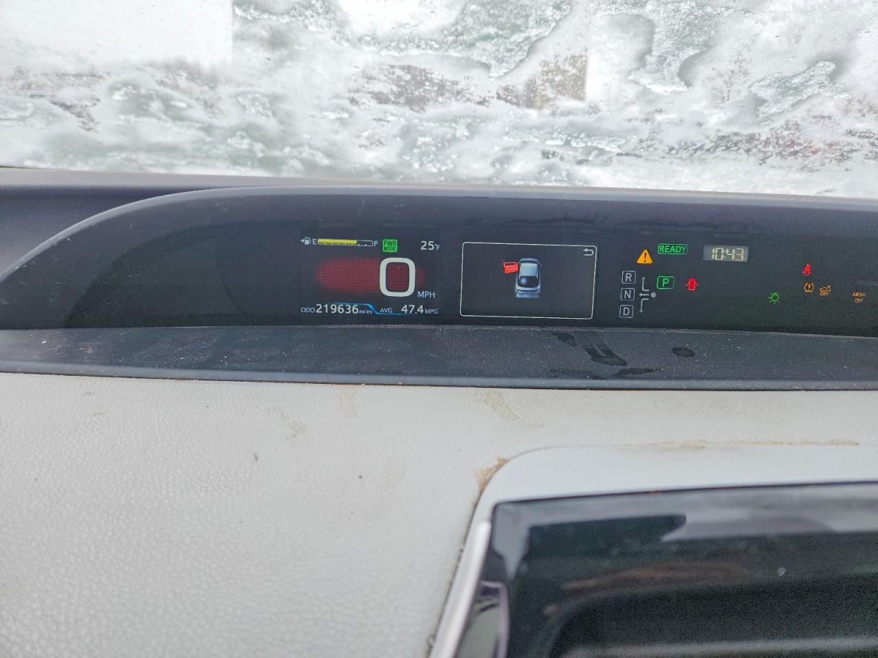 2018 TOYOTA PRIUS photo 9