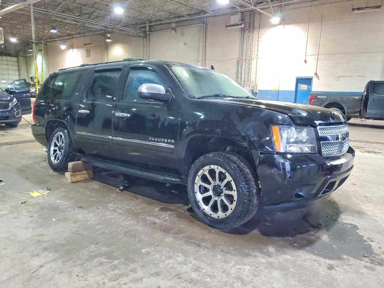 2012 CHEVROLET SUBURBAN K1500 LTZ photo 4