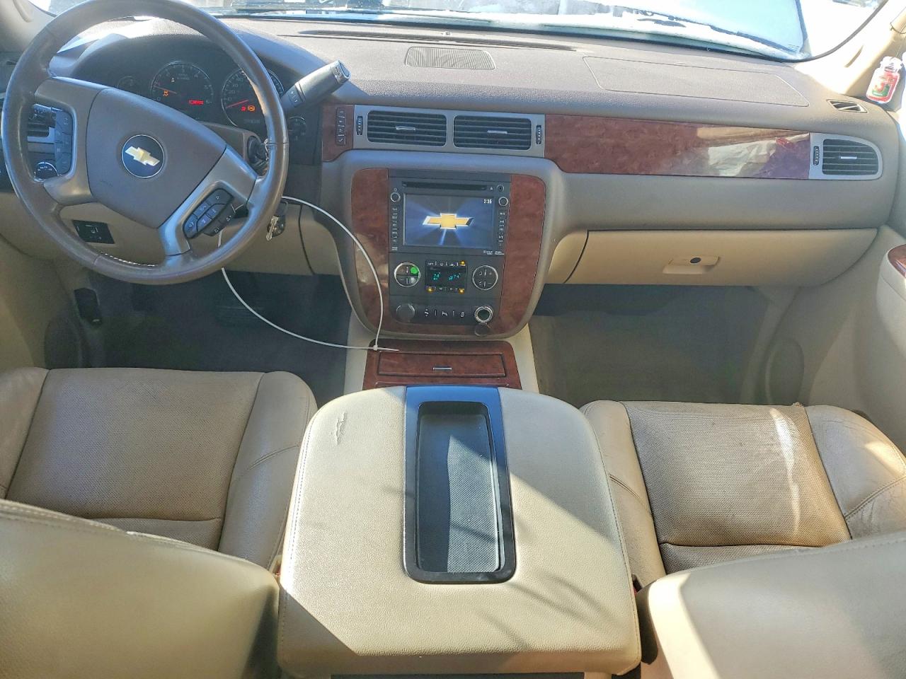 2012 CHEVROLET SUBURBAN K1500 LTZ photo 8