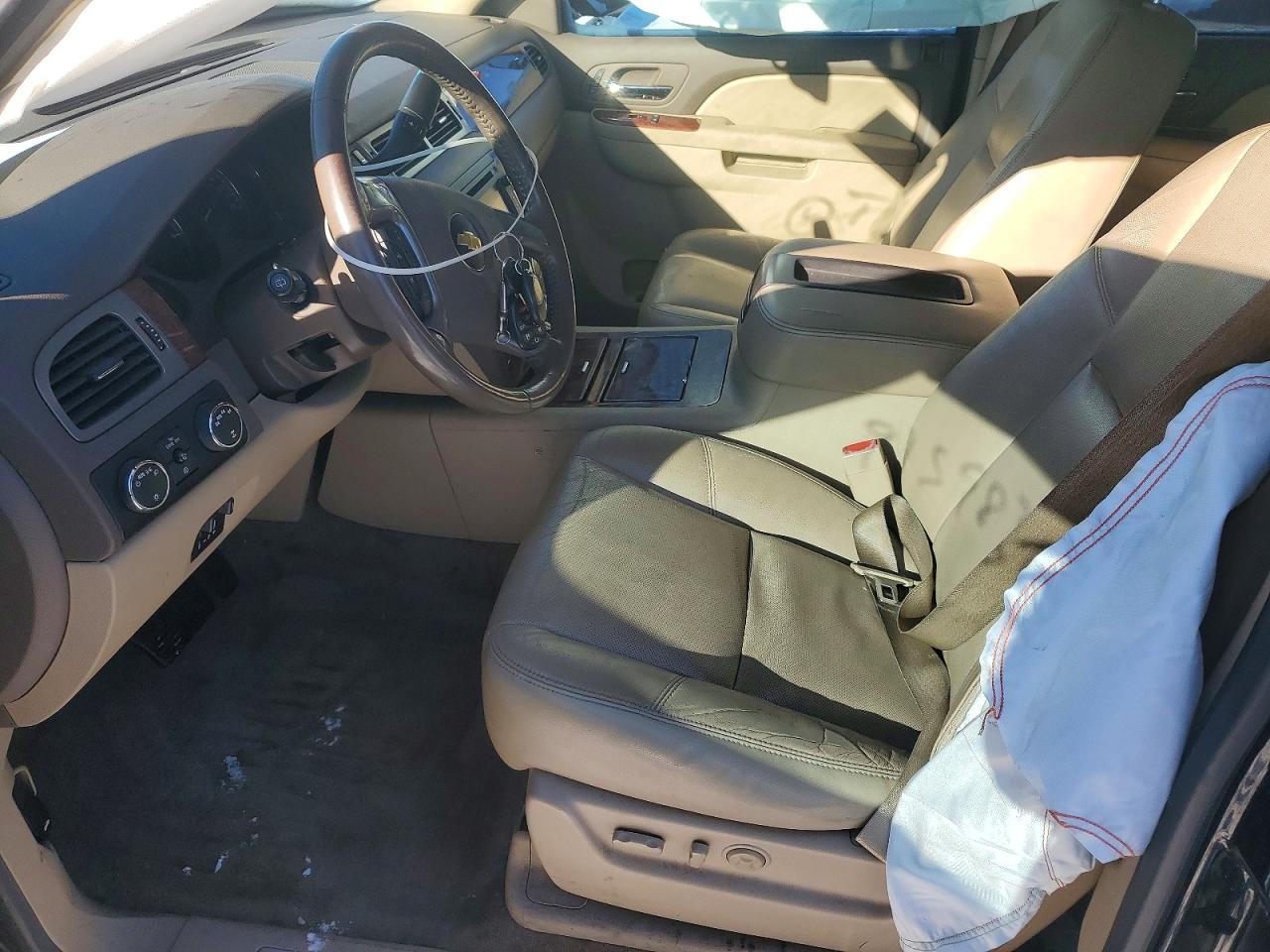 2012 CHEVROLET SUBURBAN K1500 LTZ photo 7