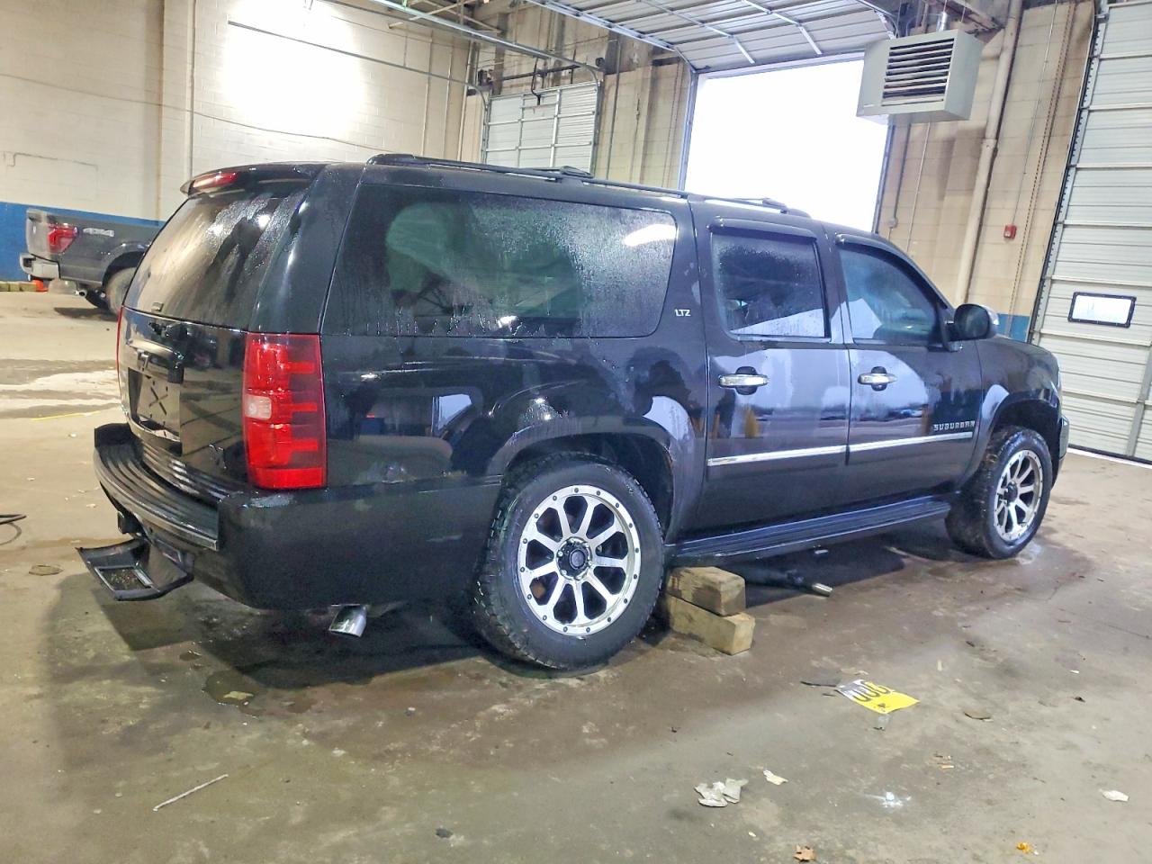 2012 CHEVROLET SUBURBAN K1500 LTZ photo 3