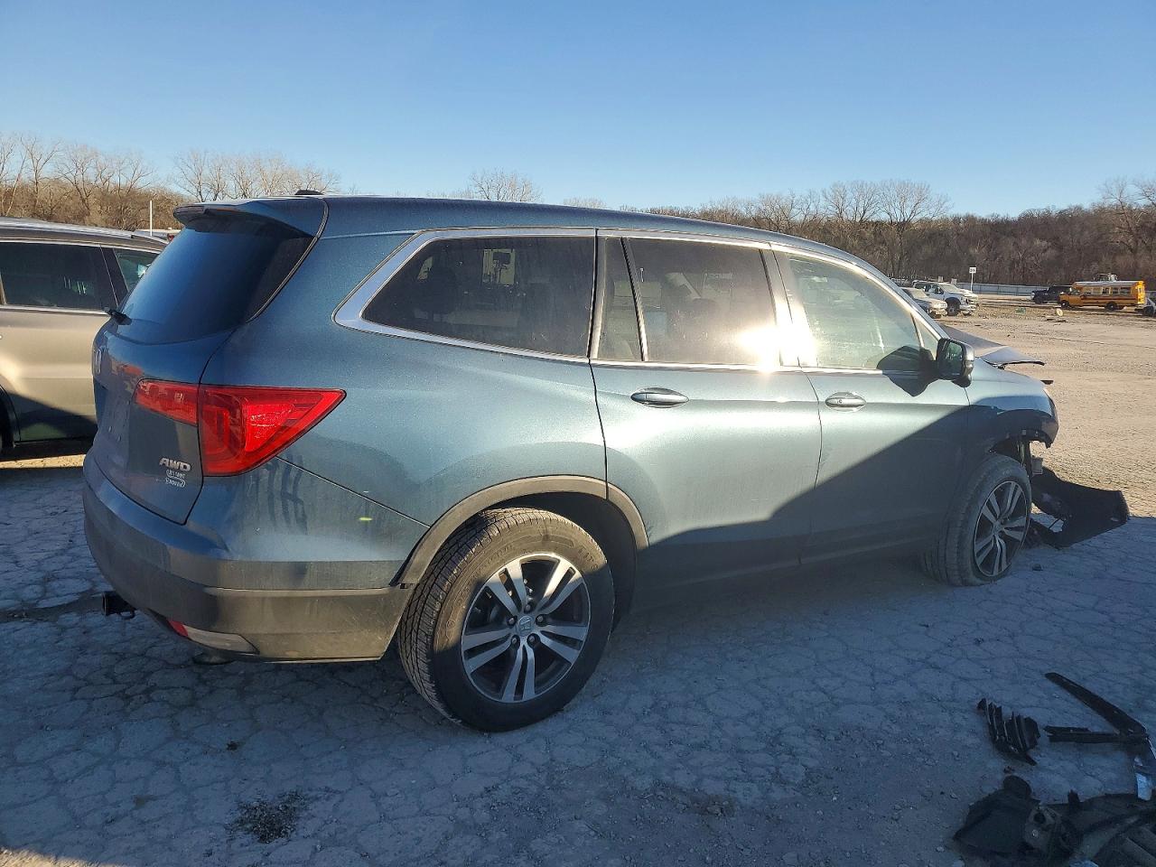 2016 HONDA PILOT EXL photo 3