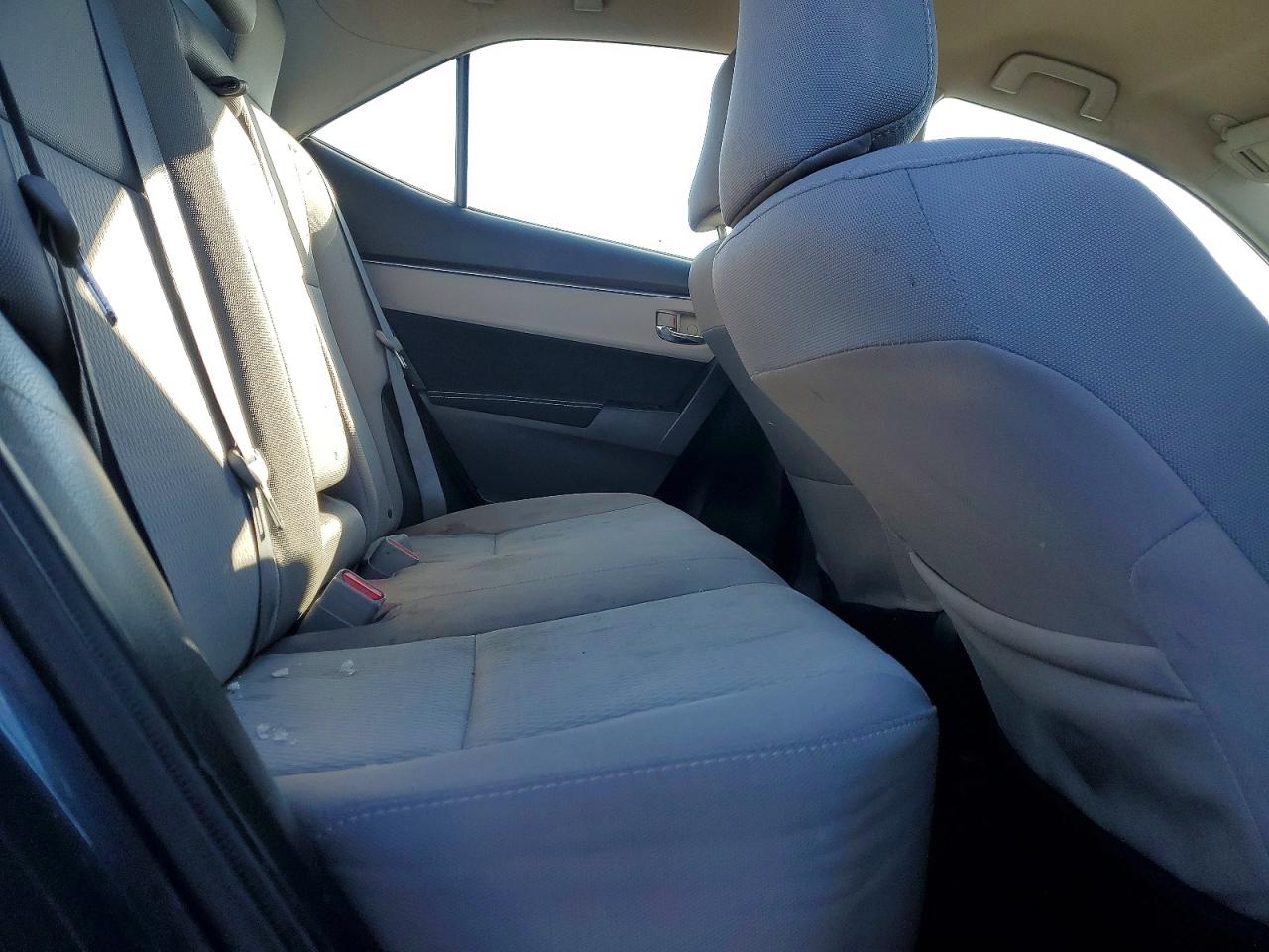 2016 TOYOTA COROLLA L photo 10